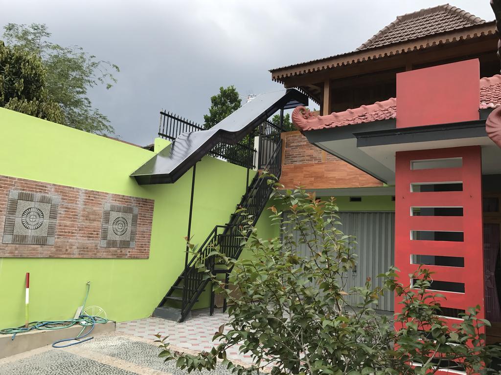 Jogja Classic Homestay Syariah Yogyakarta Exterior foto